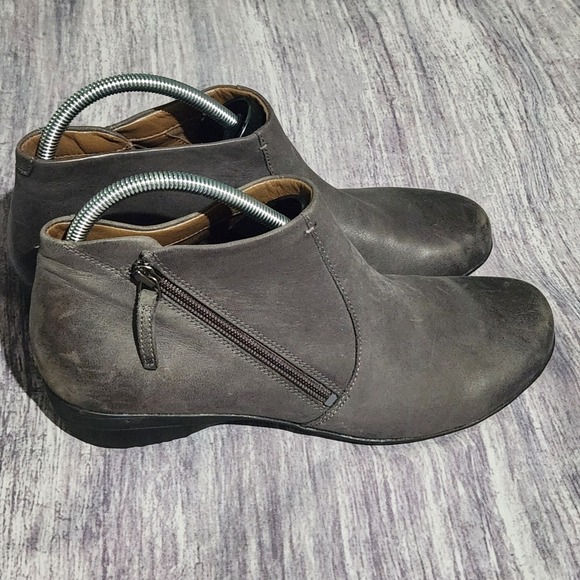 Dansko Gray Leather Ankle Boots Side Zip Comfort Casual Women's EU 42 US 11.5-12 - Picture 1 of 13